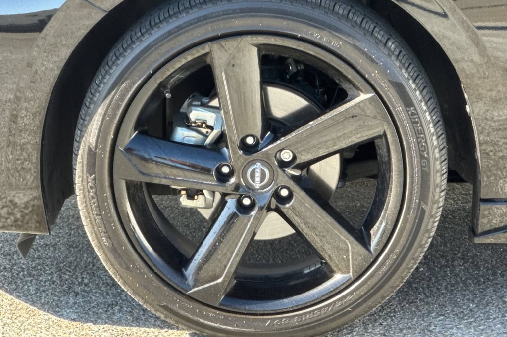 Certified 2024 Nissan Sentra SR FWD image 25