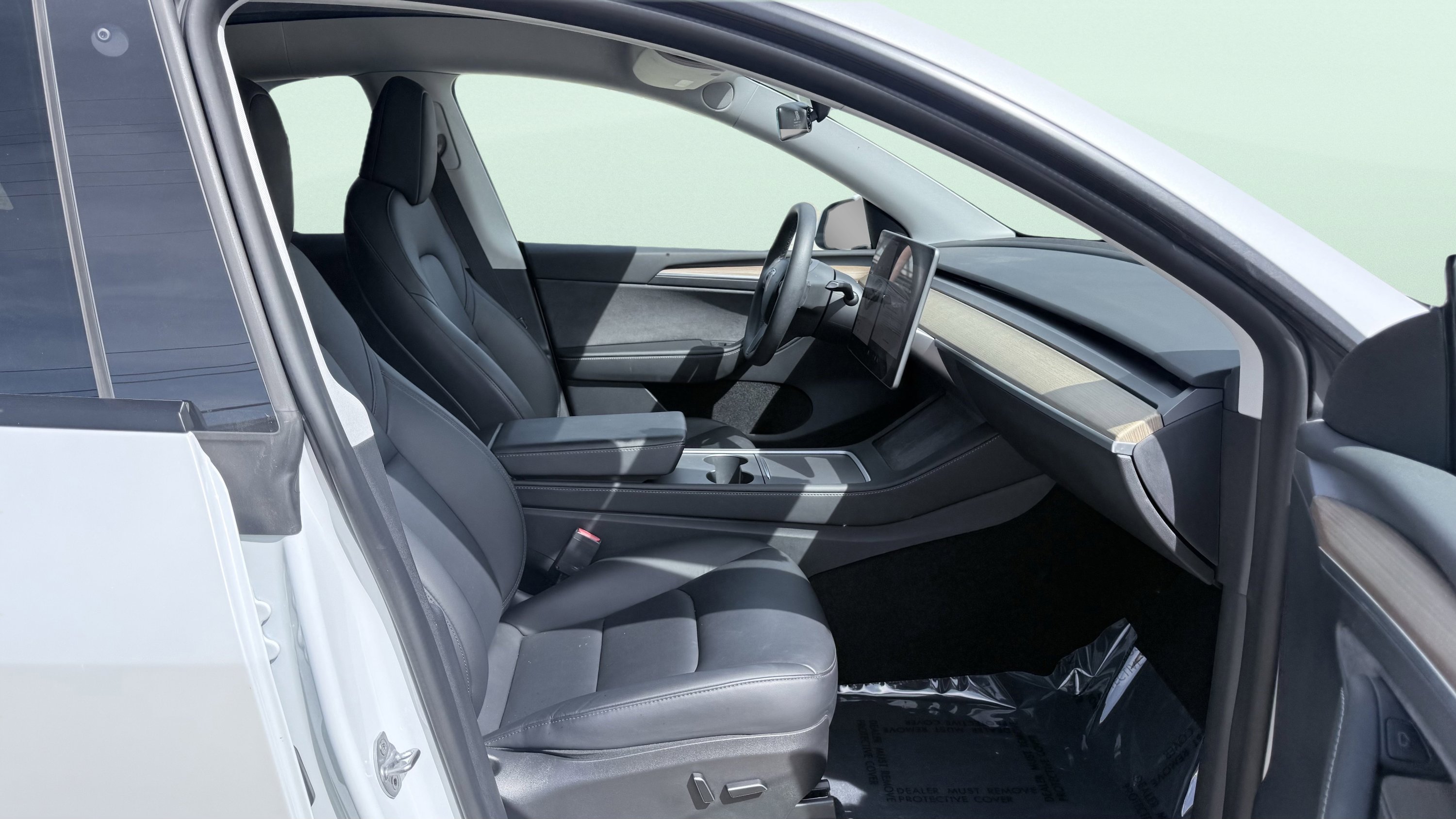 Used 2023 Tesla Model Y Long Range image 41