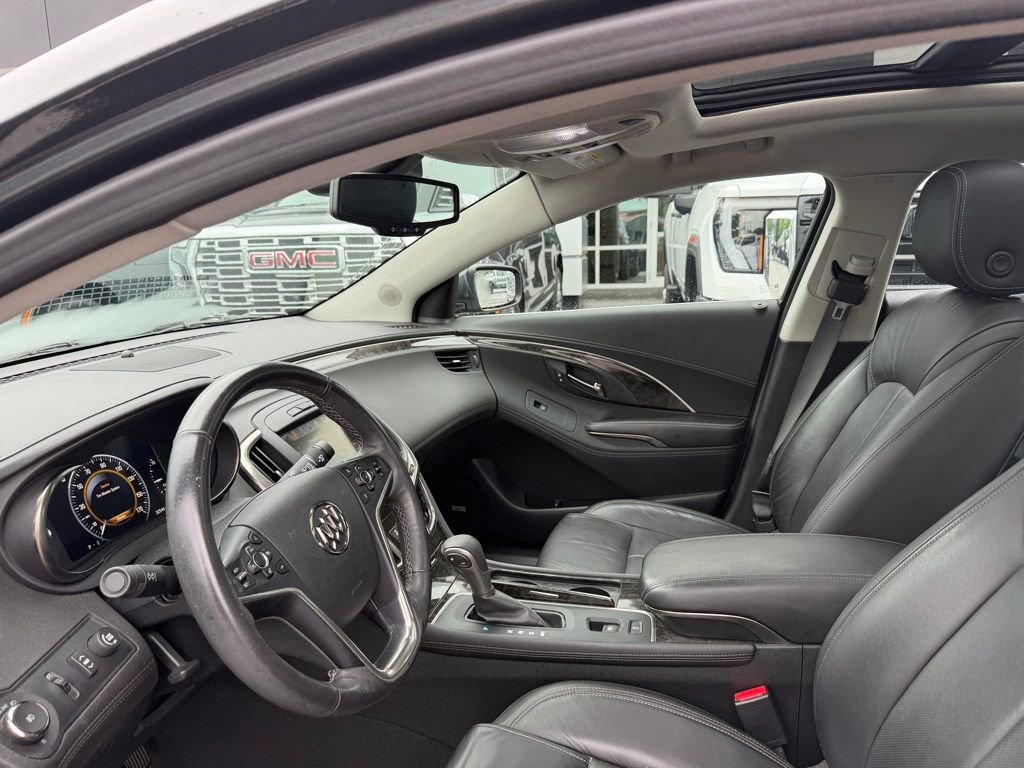 Used 2016 Buick LaCrosse Premium w/ Driver Confidence Package #1 FWD image 9