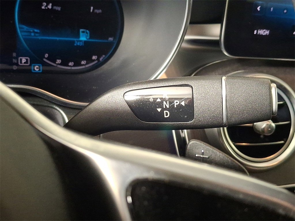 Used 2022 Mercedes-Benz GLC 300 4MATIC image 17