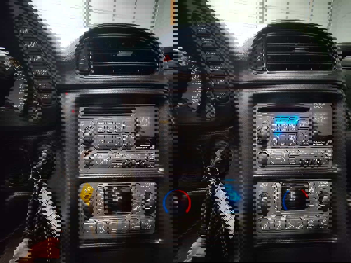 Used 2003 Chevrolet Corvette Convertible w/ Preferred Equipment Group1 image 32