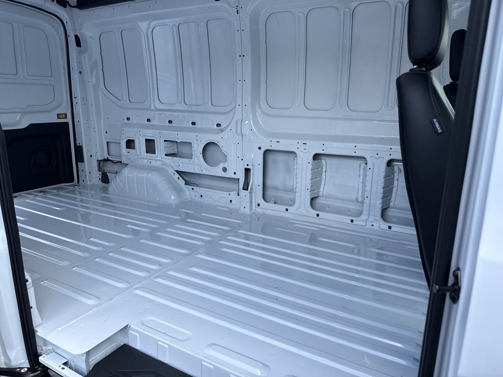 New 2026 Ford Transit 250 148 Medium Roof RWD image 15
