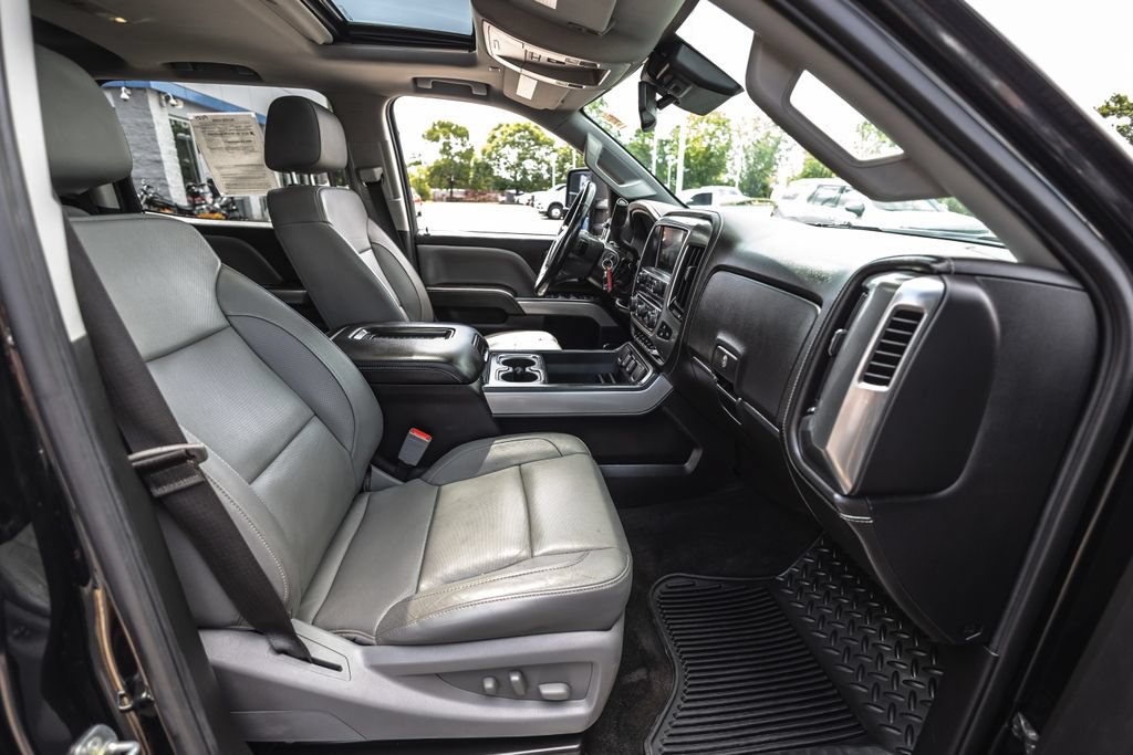 Used 2017 Chevrolet Silverado 3500 LTZ w/ Midnight Edition AWD/4WD image 28