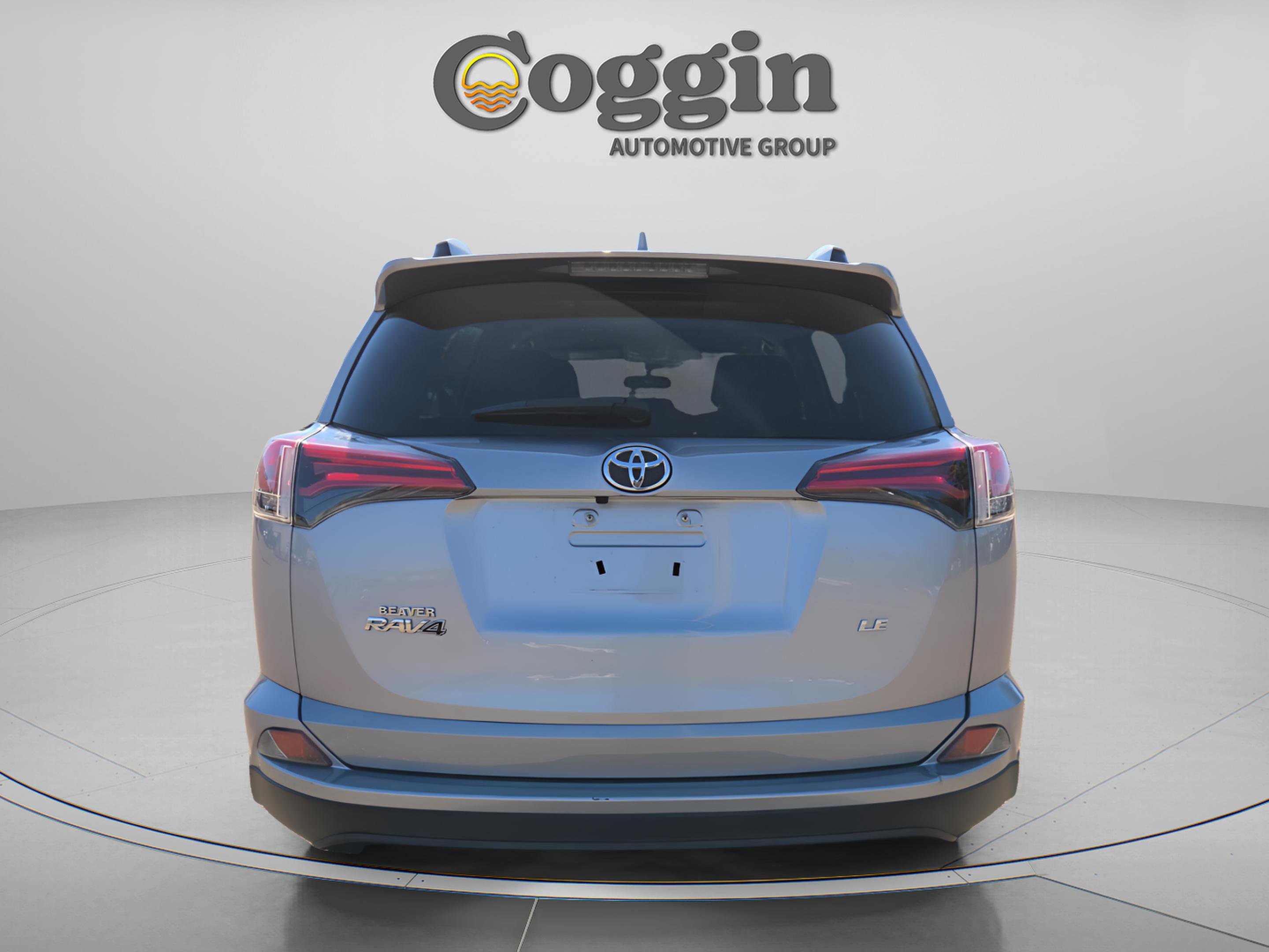 Used 2016 Toyota RAV4 LE image 5