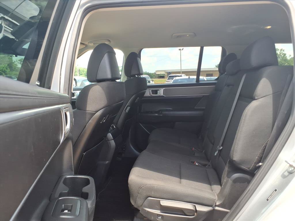 Used 2024 Hyundai Santa Fe SE FWD image 11