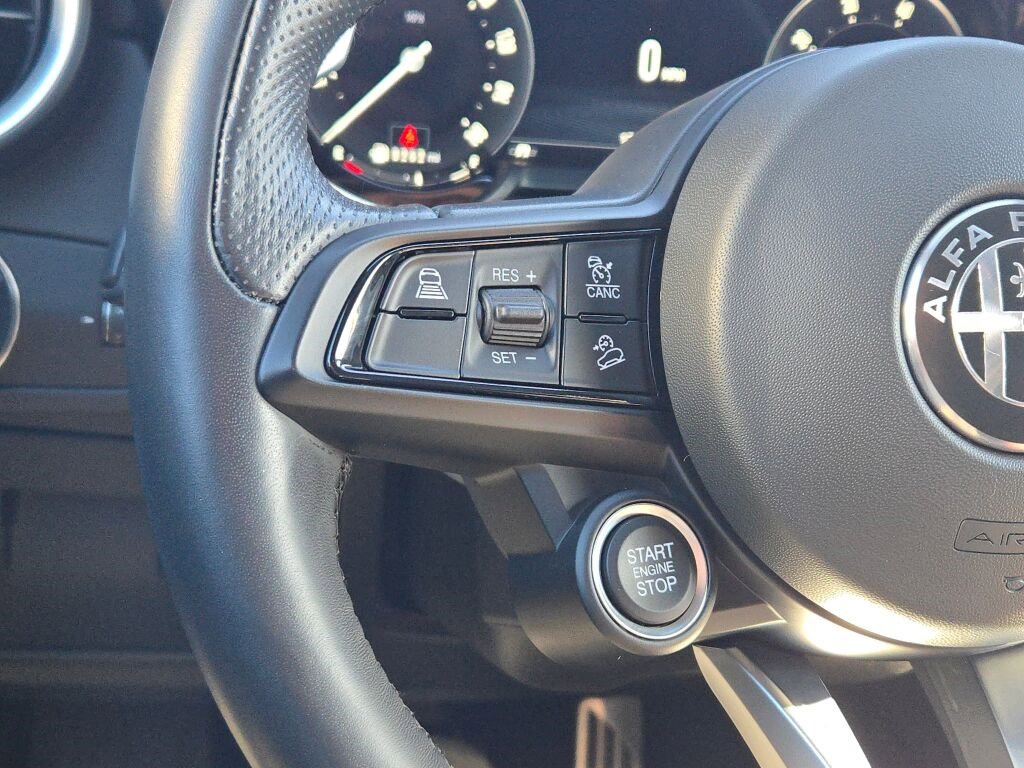 Used 2024 Alfa Romeo Stelvio Veloce image 30