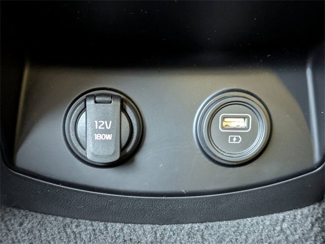 Used 2023 Kia Sorento S image 16