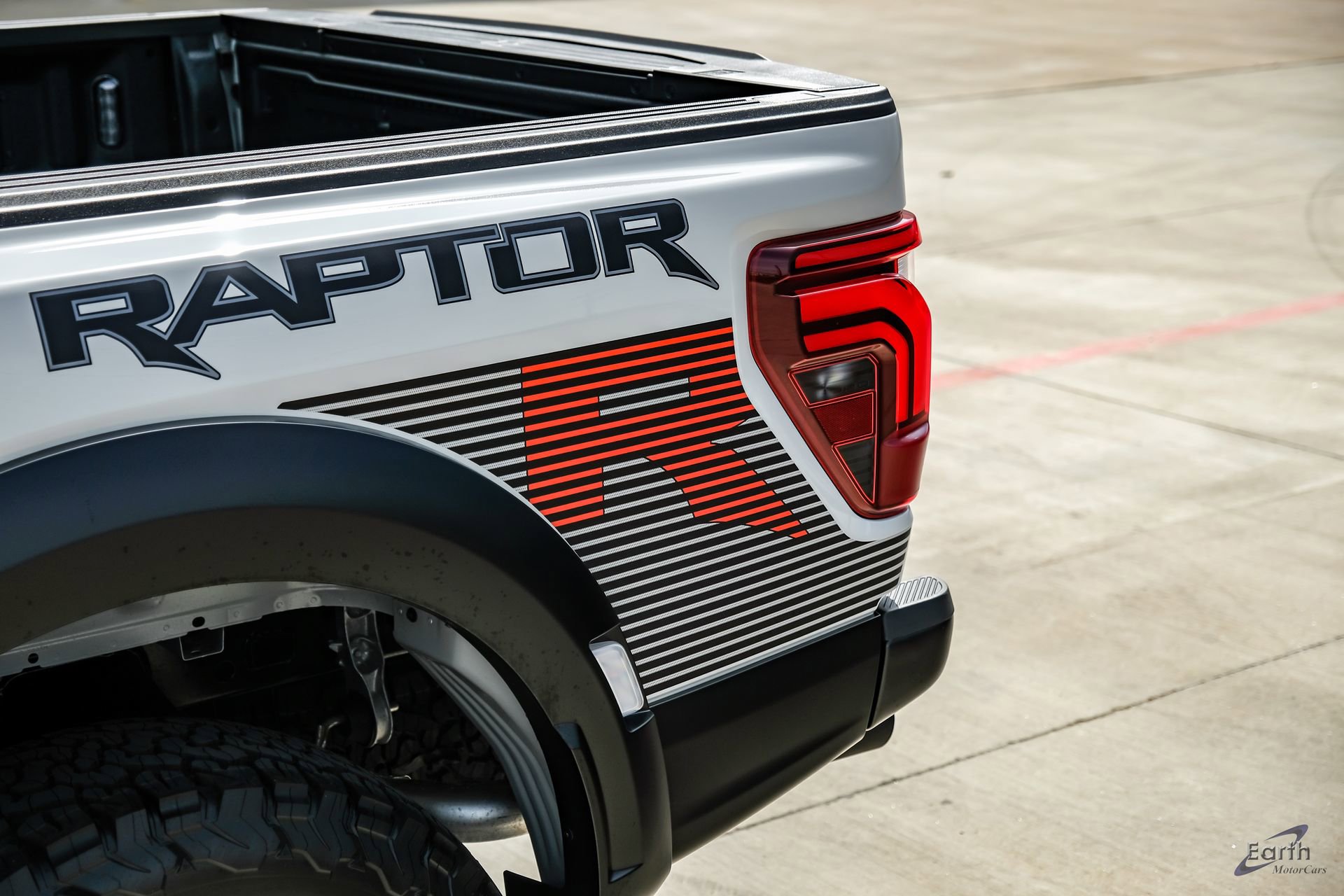 Used 2026 Ford F150 Raptor AWD/4WD image 36