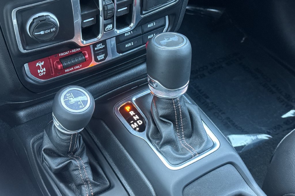 Used 2023 Jeep Wrangler Unlimited Rubicon 392 w/ Dual Door Group (Lowers Only) AWD/4WD image 21