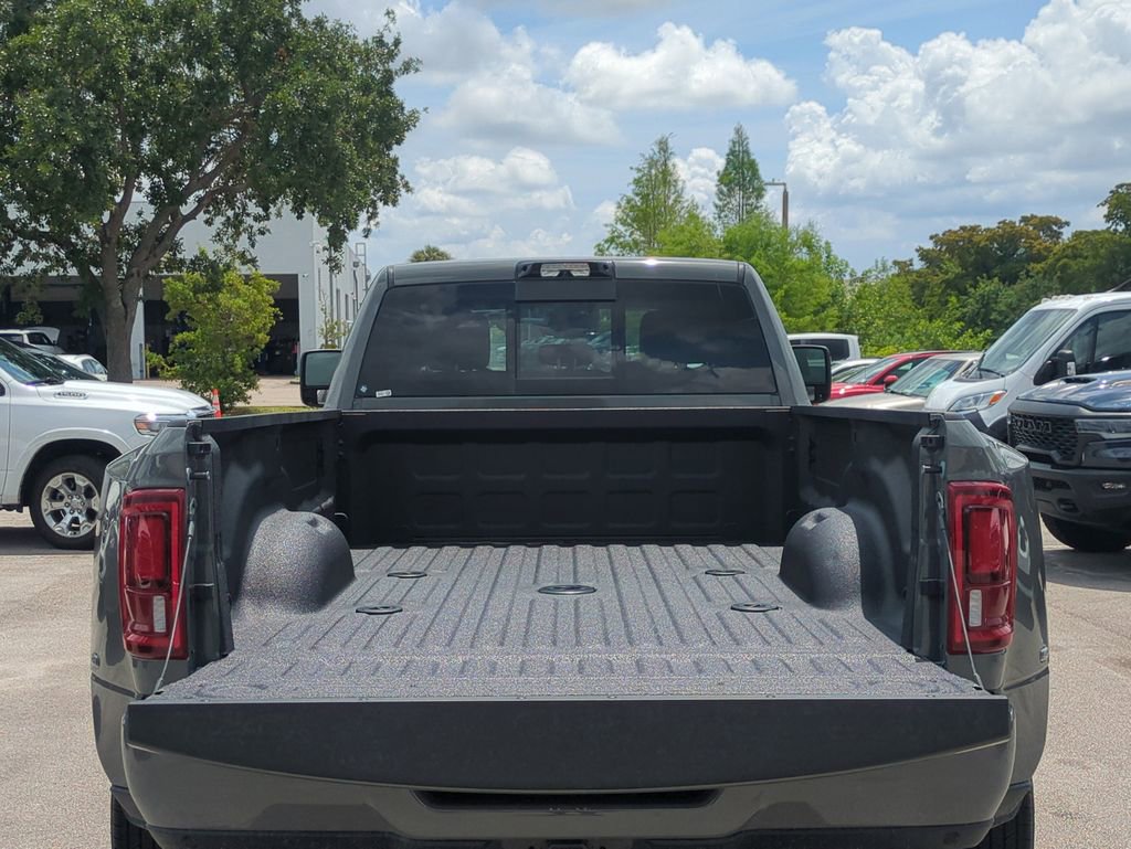 New 2026 RAM 3500 Laramie AWD/4WD image 13