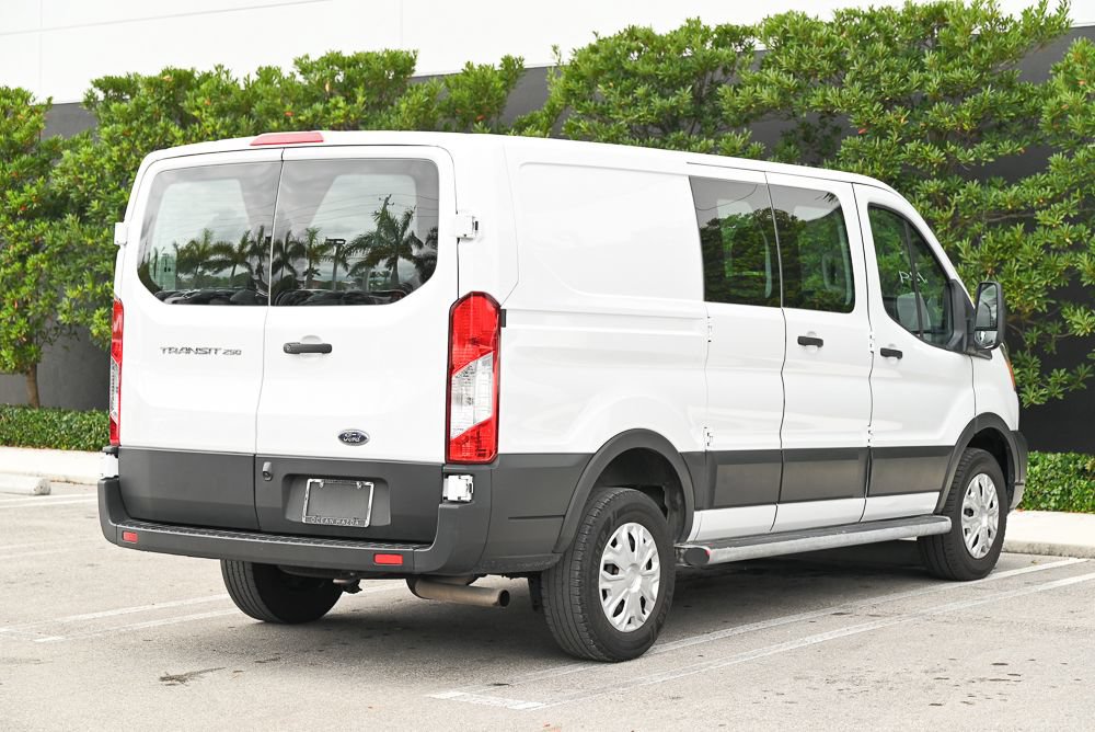 Used 2022 Ford Transit 250 Low Roof w/ Exterior Upgrade Package RWD image 4