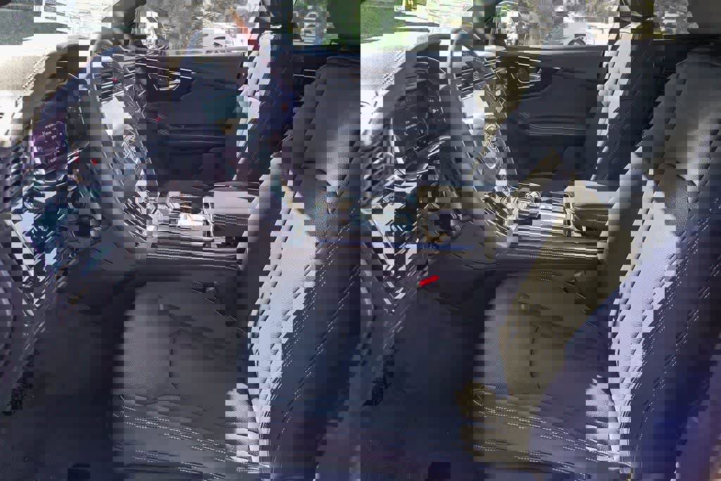 New 2026 Audi Q8 Premium Plus image 20