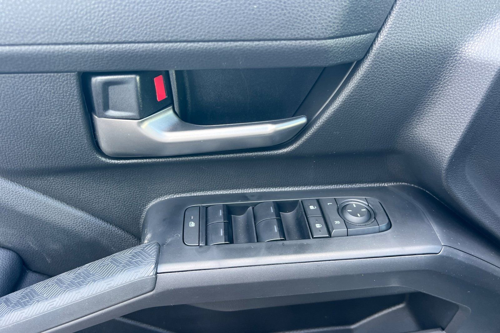 New 2025 Toyota Tacoma TRD Sport image 8