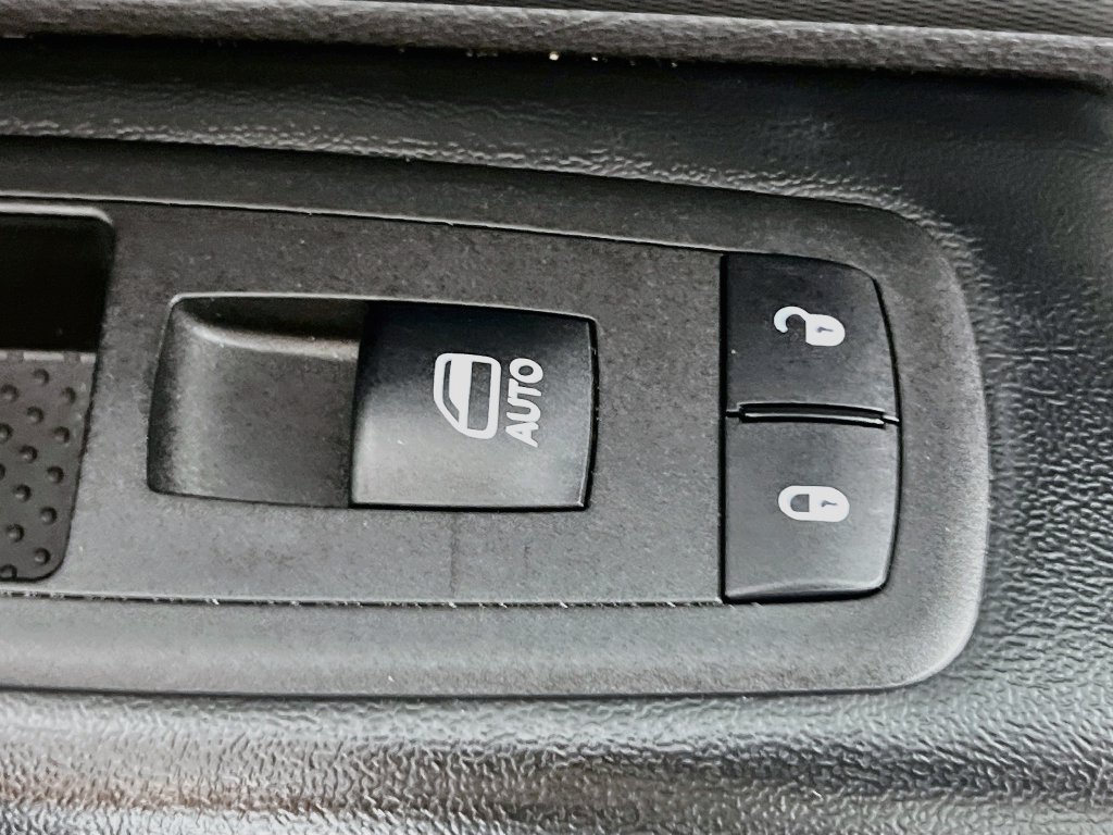 Used 2025 Dodge Durango GT RWD image 27