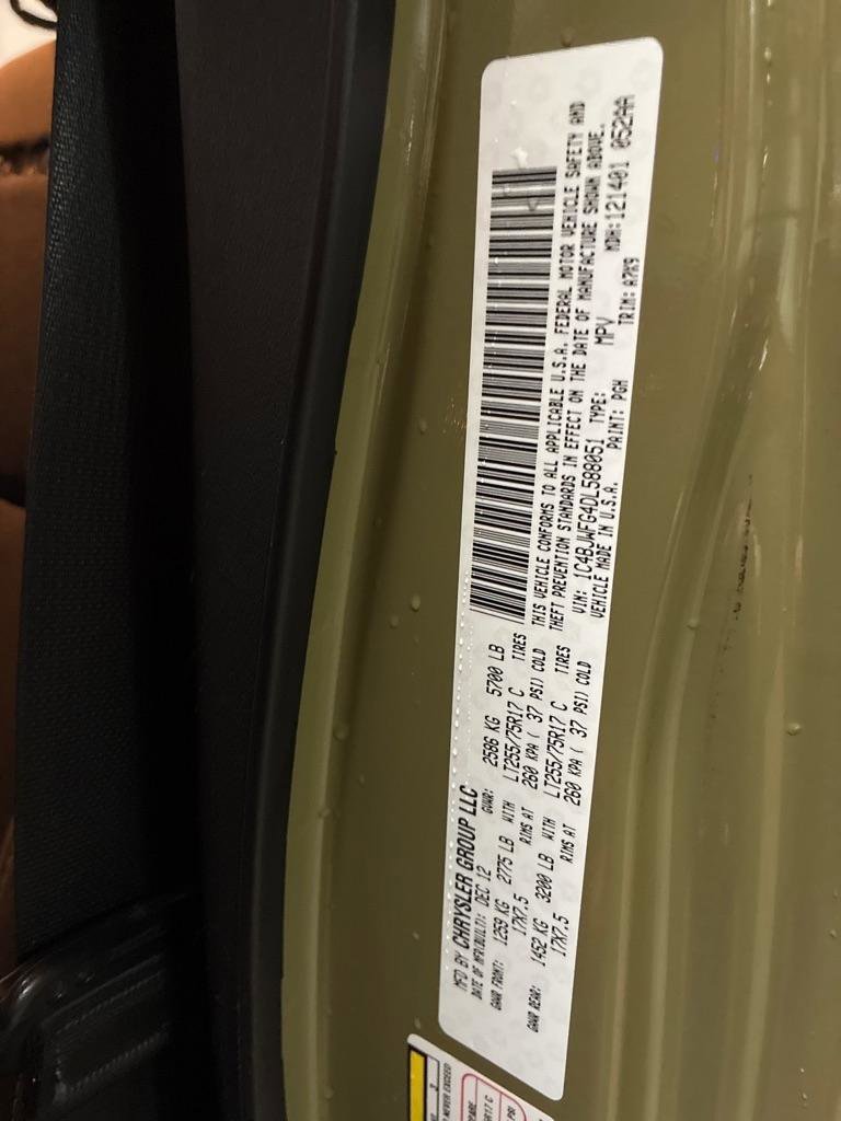 Used 2013 Jeep Wrangler Unlimited Rubicon image 27