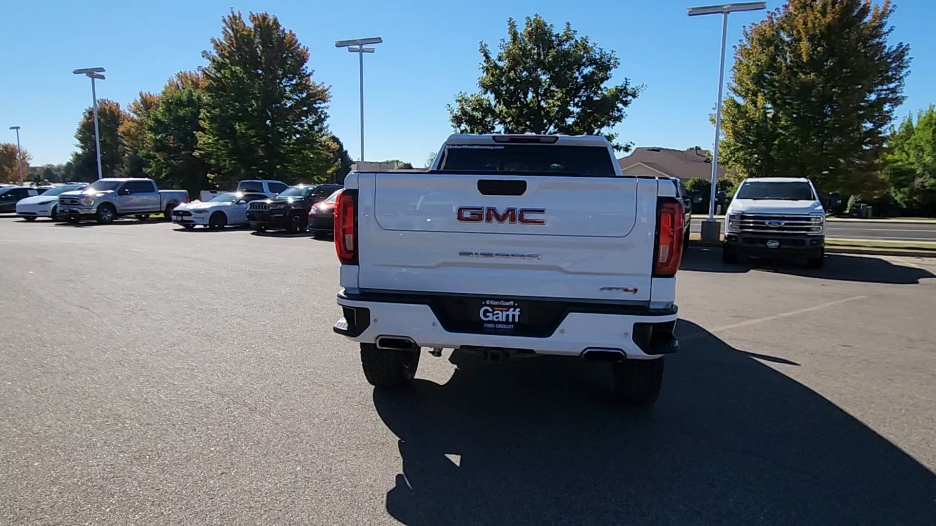 Used 2019 GMC Sierra 1500 AT4 w/ AT4 Premium Package AWD/4WD image 17