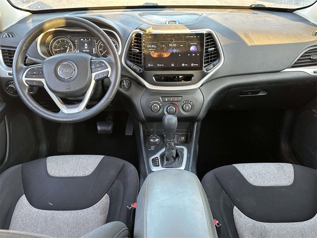 Used 2014 Jeep Cherokee Sport image 14