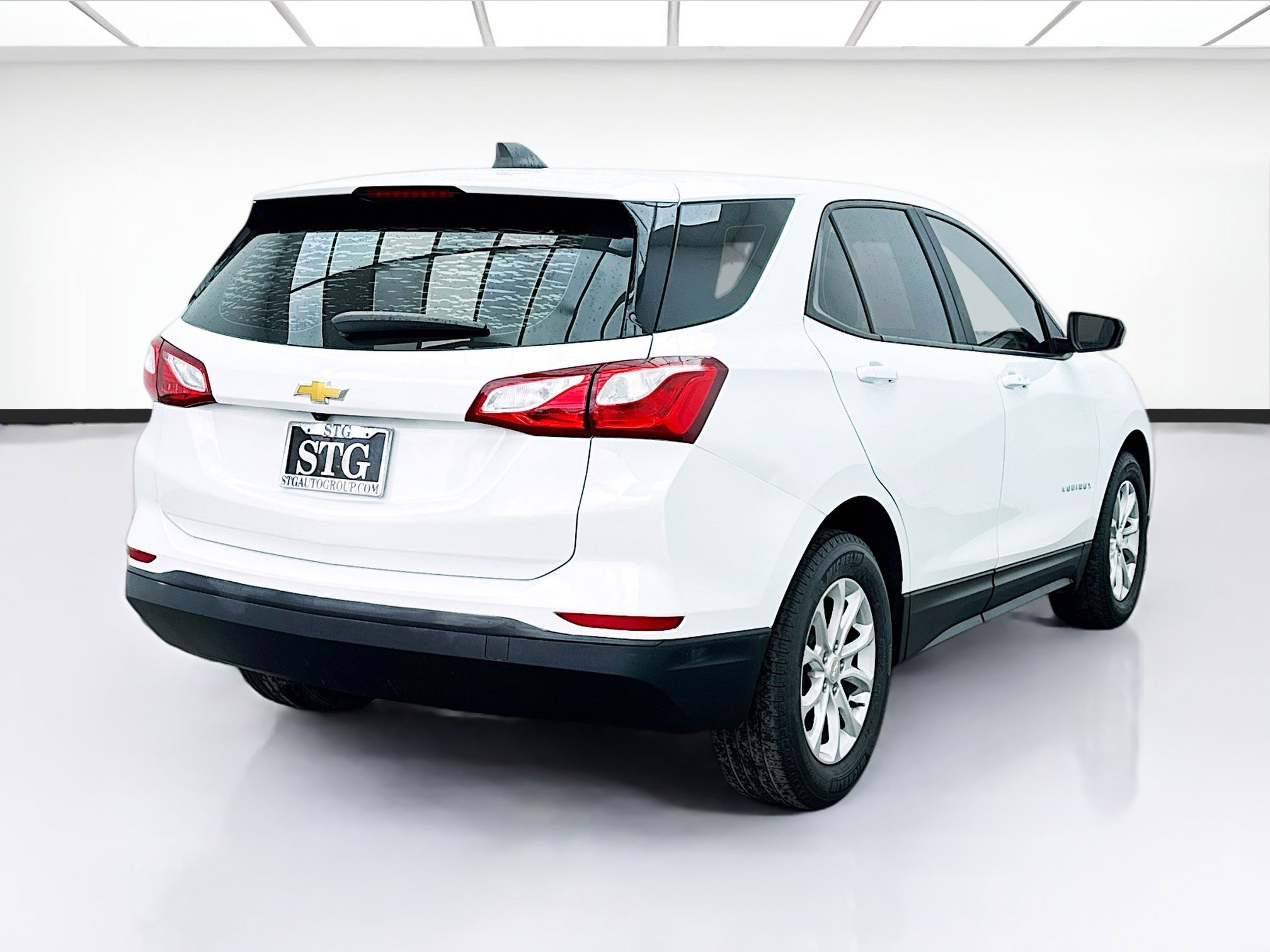 Used 2021 Chevrolet Equinox LS FWD image 4