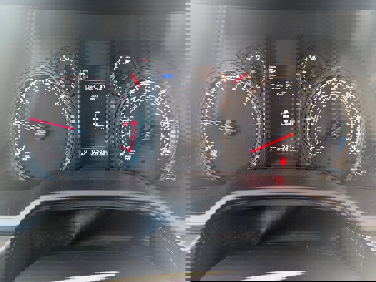 Used 2021 Toyota 4Runner SR5 image 12