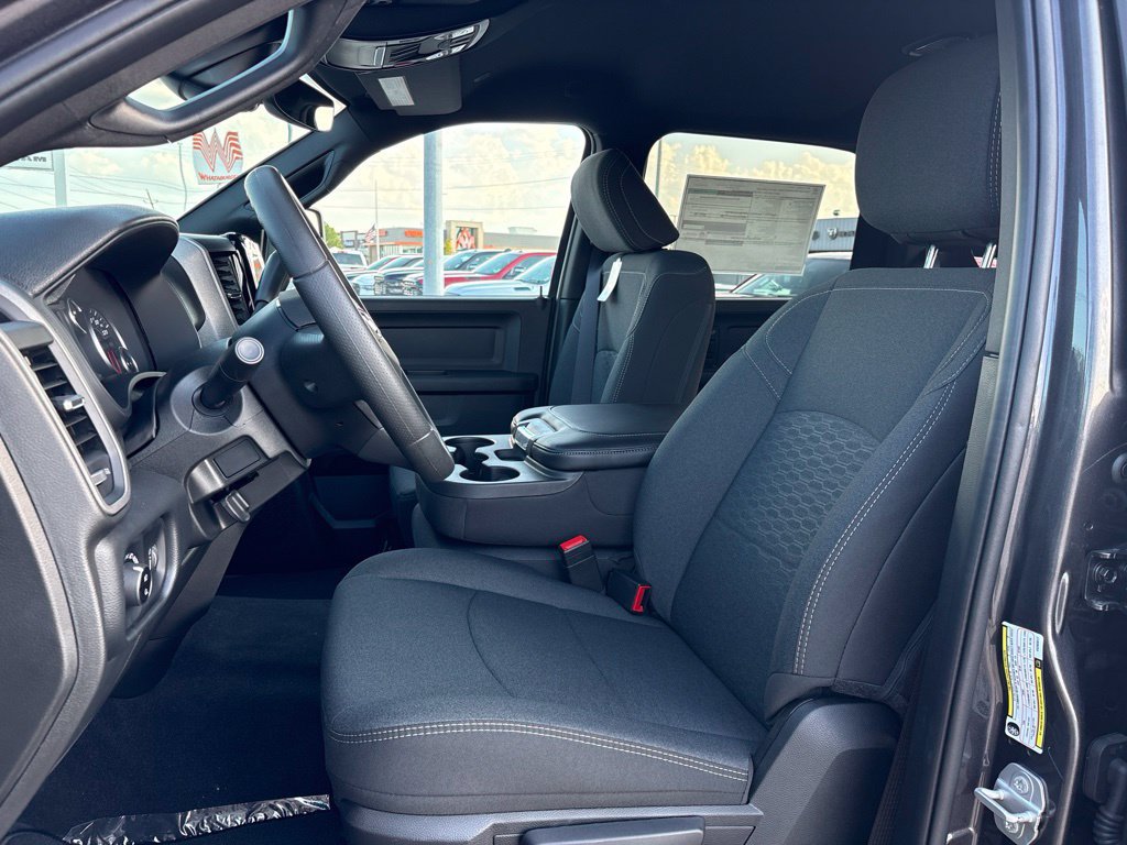 New 2027 RAM 3500 Tradesman AWD/4WD image 2