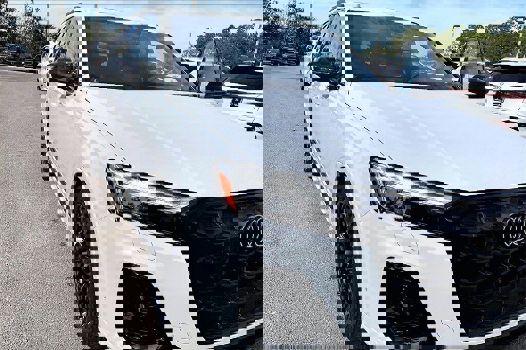 New 2026 Audi SQ7 Premium Plus image 12