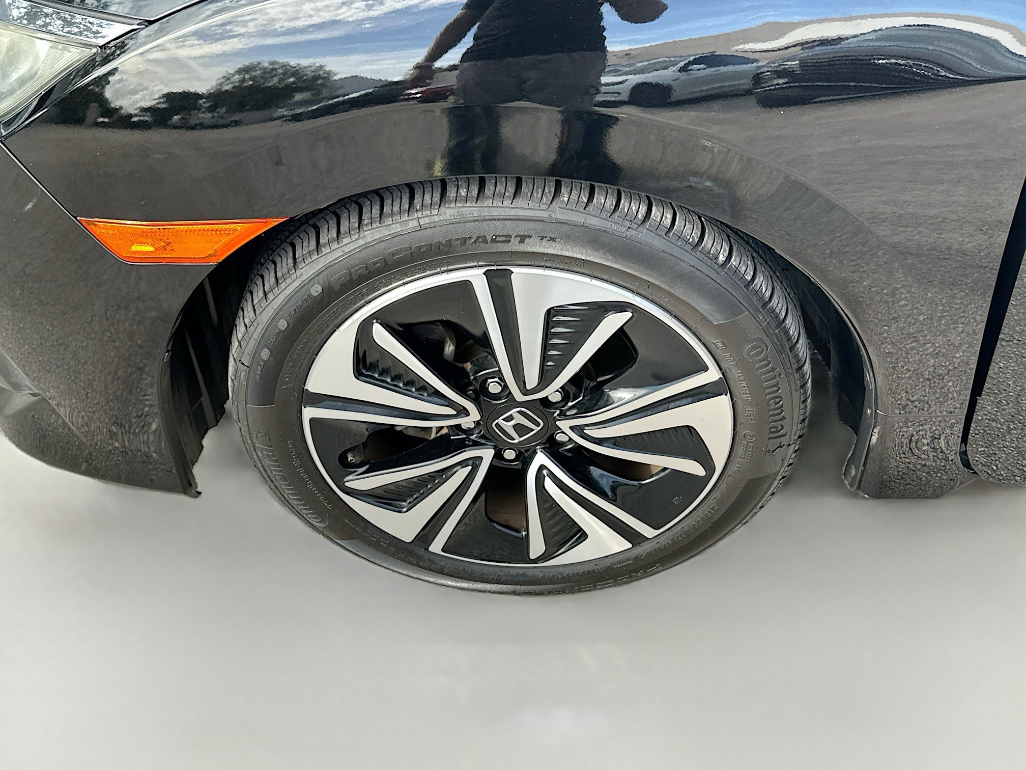 Used 2018 Honda Civic EX-L image 35