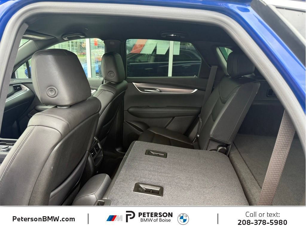 Used 2025 Cadillac XT5 Luxury AWD/4WD image 17