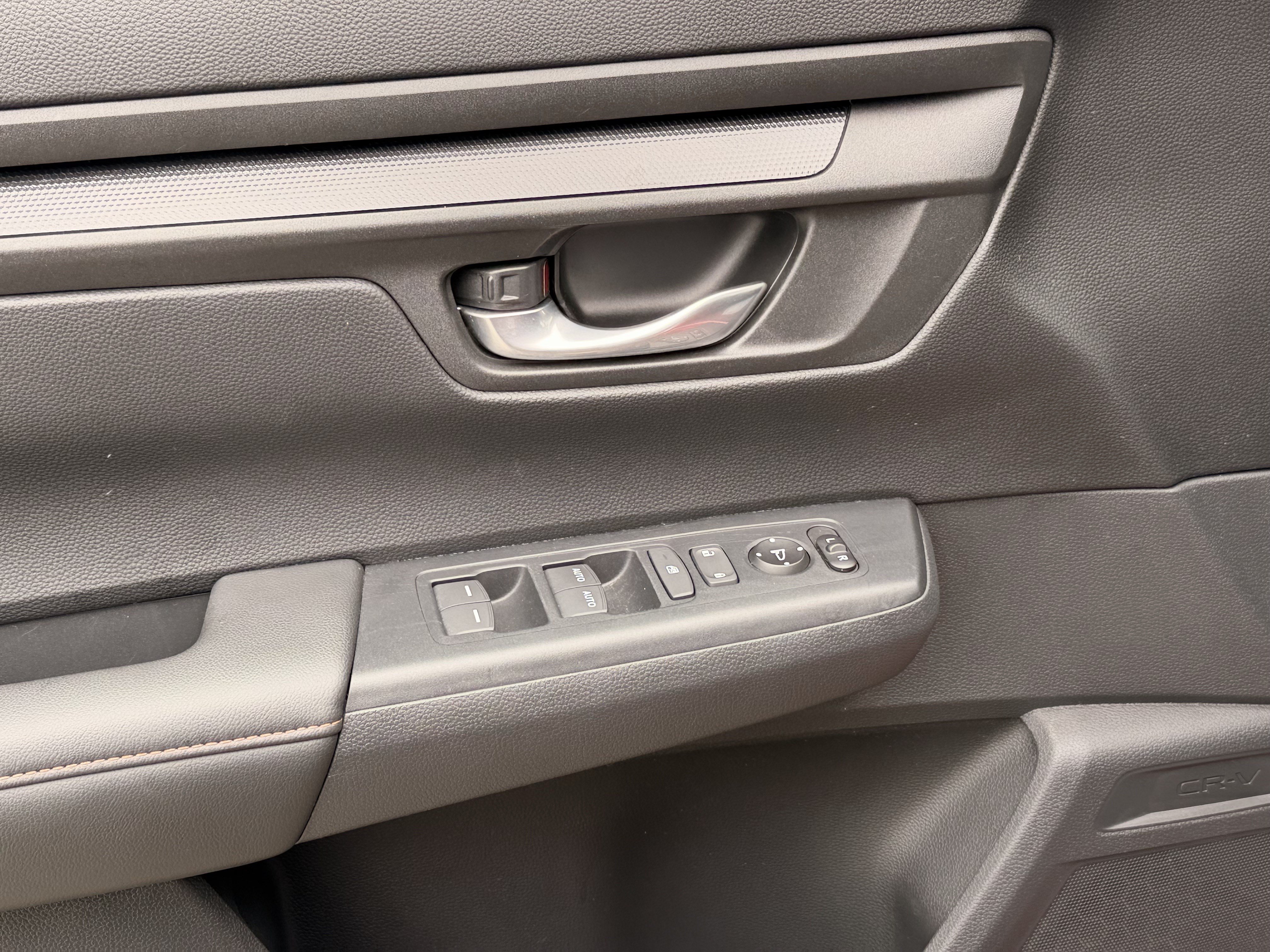 Used 2023 Honda CR-V Sport image 11