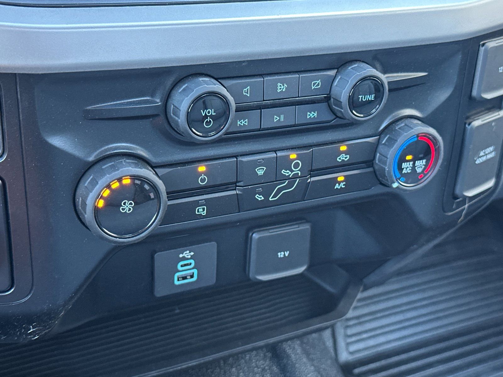 Used 2024 Ford F450 XL w/ XL Chrome Package image 20