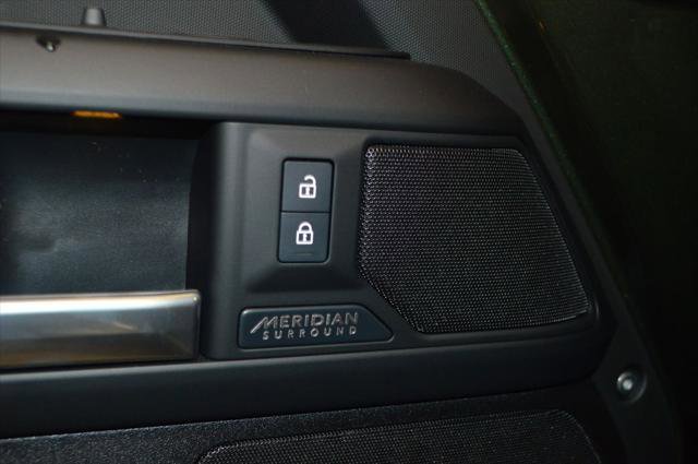 New 2026 Land Rover Defender 110 X-Dynamic SE AWD/4WD image 19