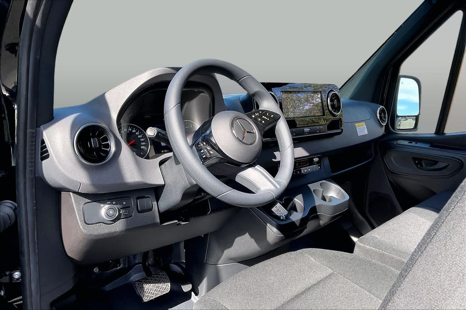 New 2026 Mercedes-Benz Sprinter 2500 image 9
