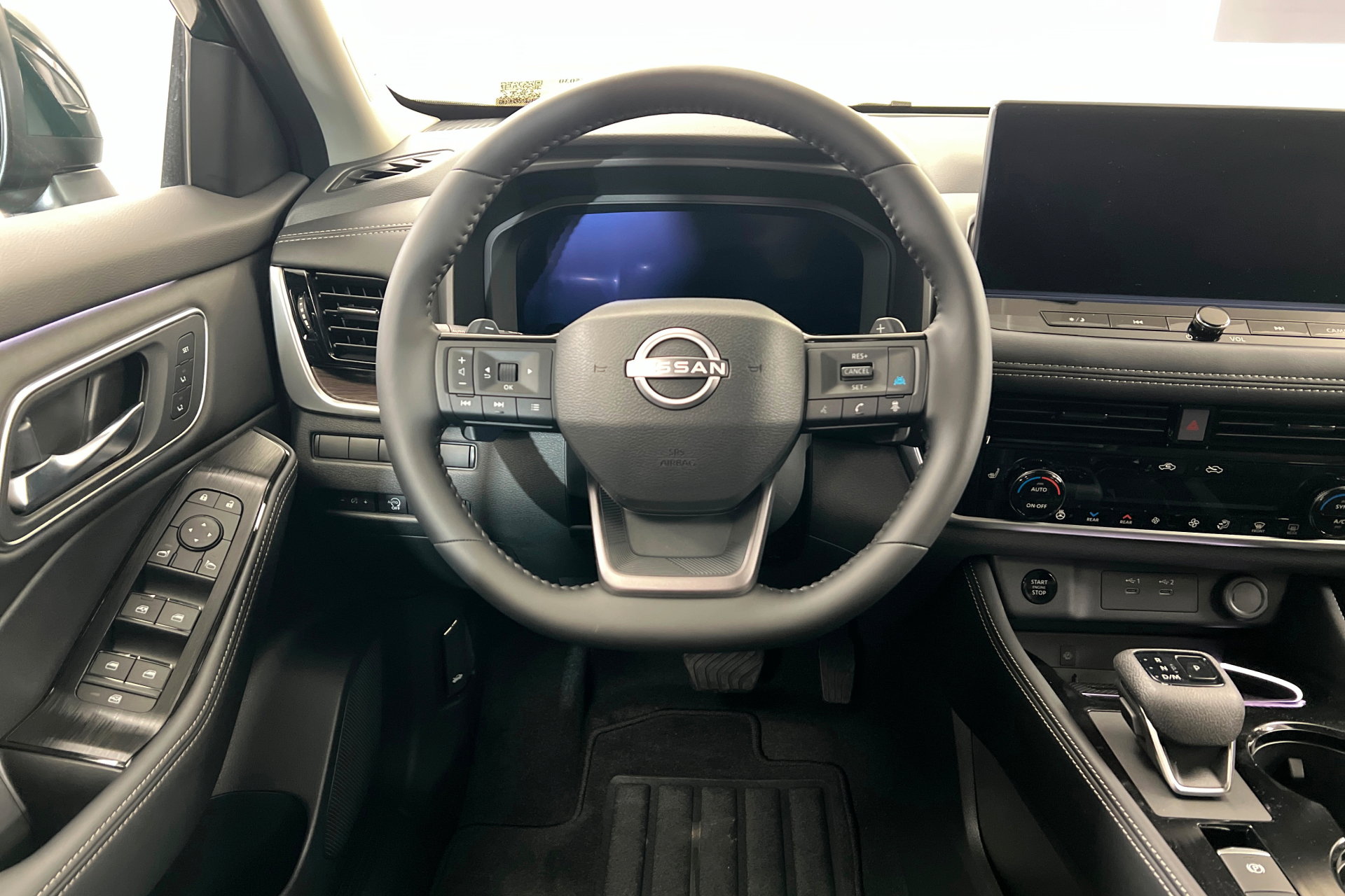 New 2026 Nissan Rogue Platinum w/ Platinum Premium Package image 12
