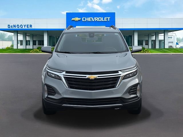 Used 2024 Chevrolet Equinox LT image 2