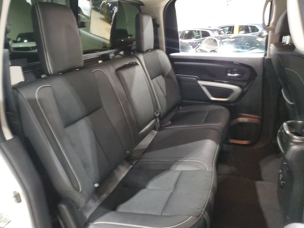 Used 2019 Nissan Titan PRO-4X AWD/4WD image 19