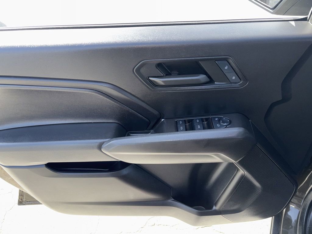 Used 2024 Chevrolet Colorado W/T image 9