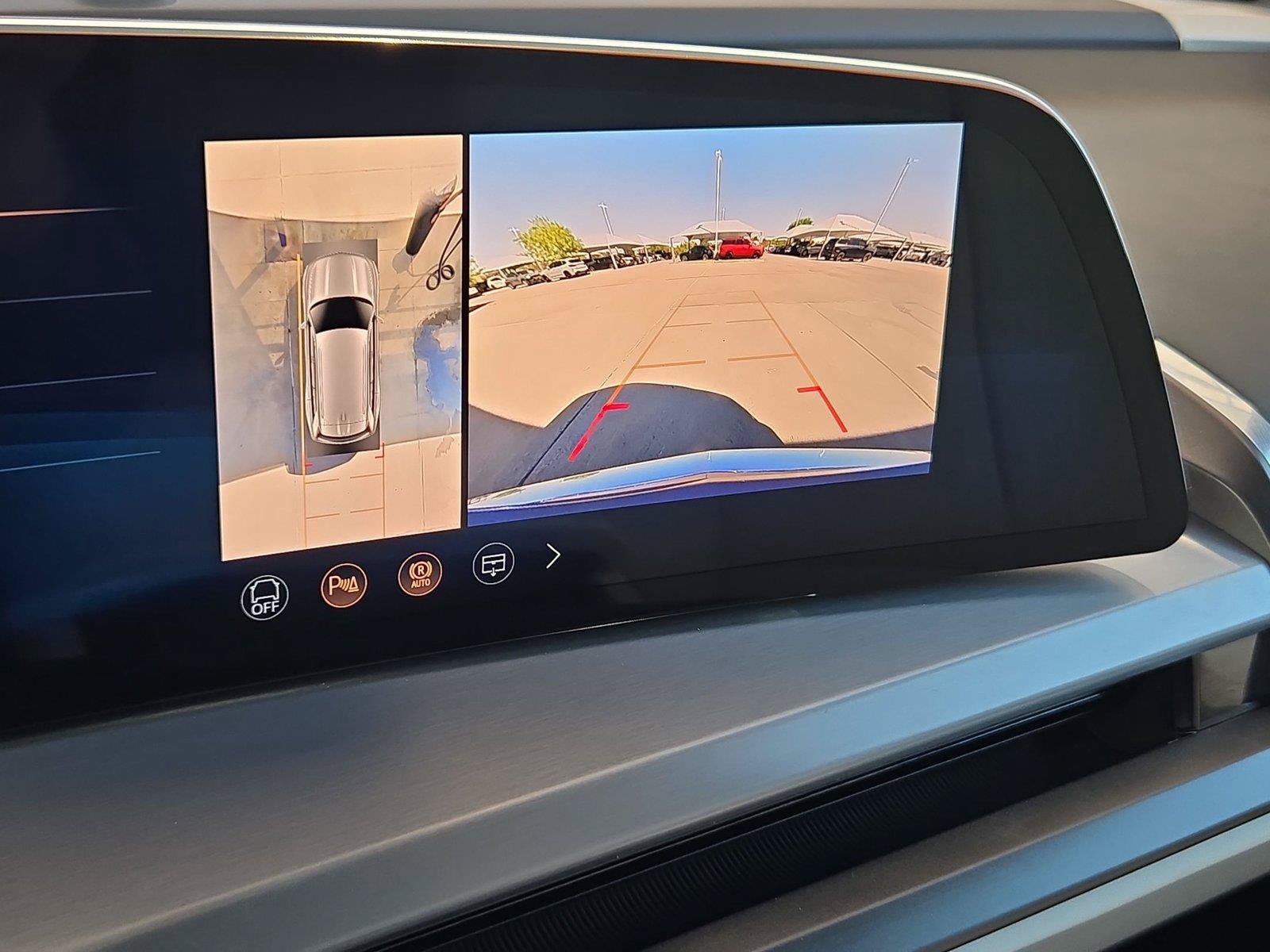 Certified 2026 Cadillac Vistiq Luxury AWD/4WD image 20