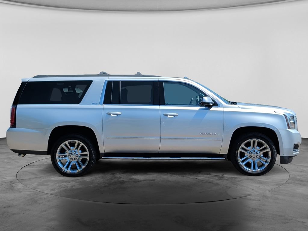 Used 2020 GMC Yukon XL SLT w/ Premium Edition AWD/4WD image 8