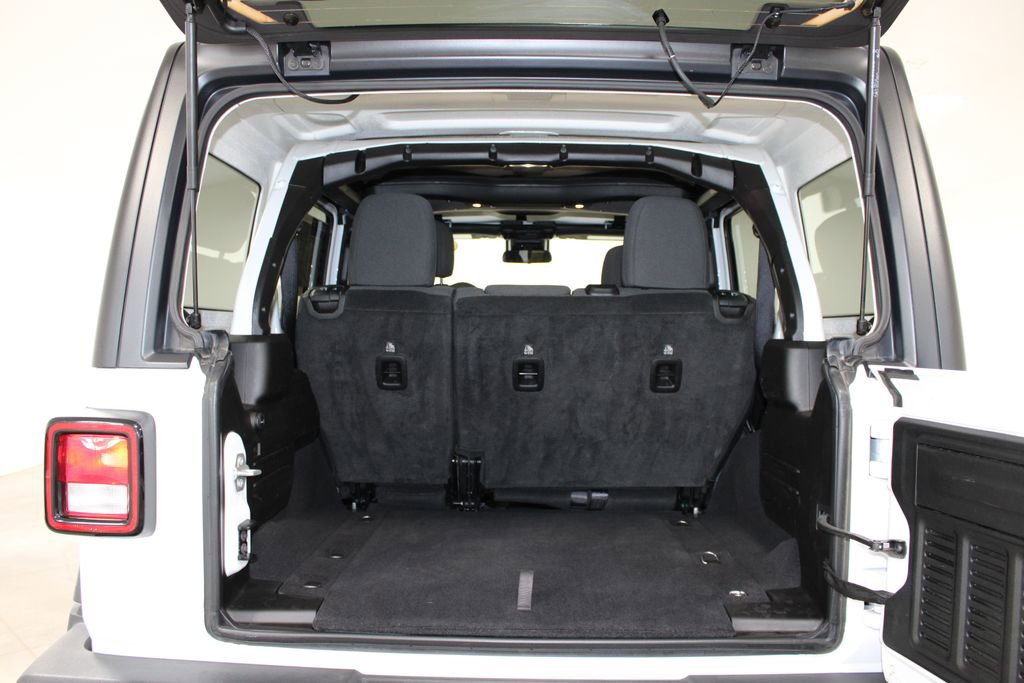 Used 2024 Jeep Wrangler Sport S image 16