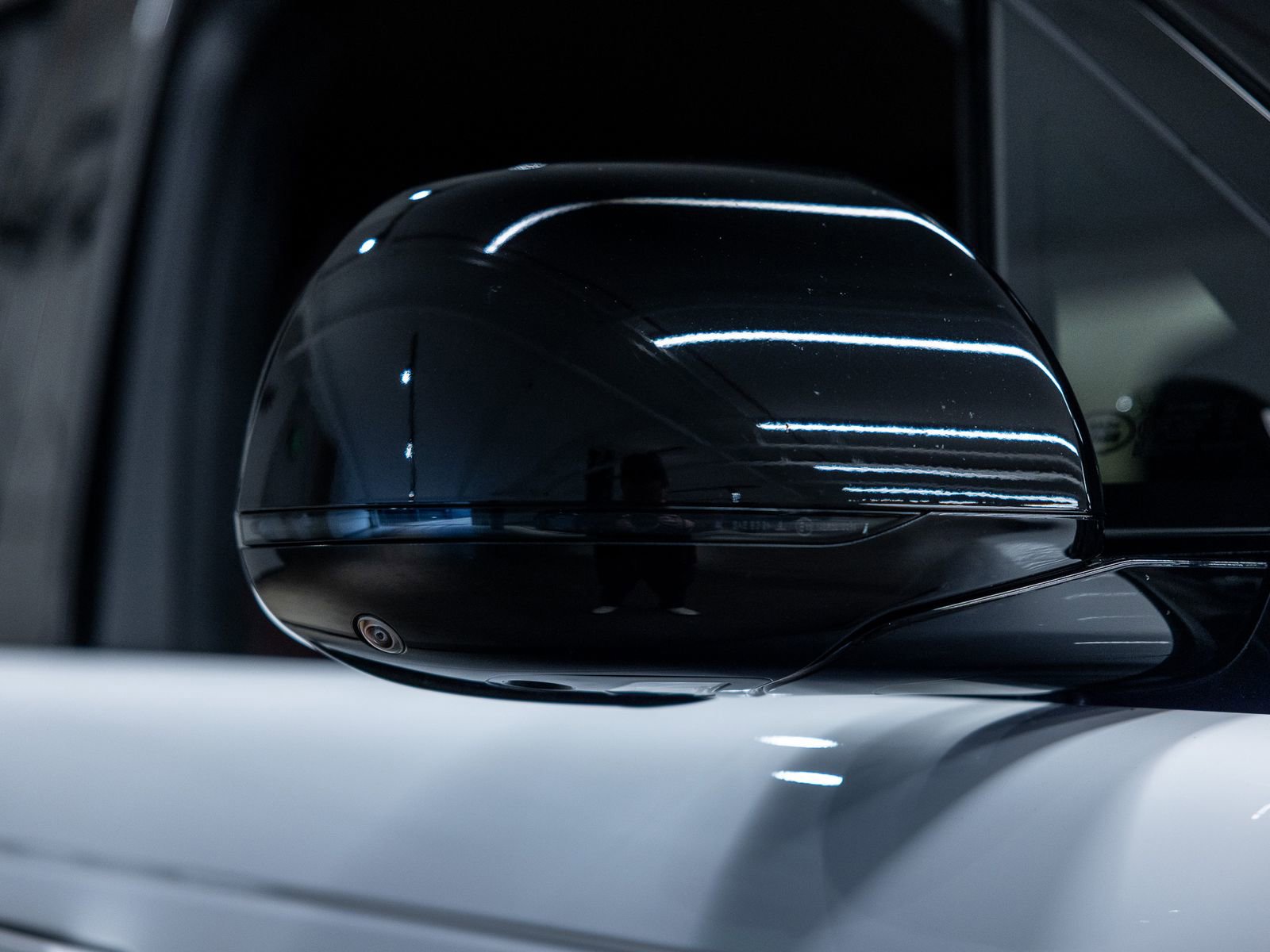 Used 2025 Land Rover Range Rover Autobiography image 15