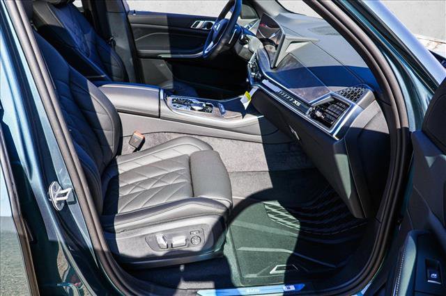 Certified 2025 BMW X5 xDrive50e w/ Parking Assistance Package image 25