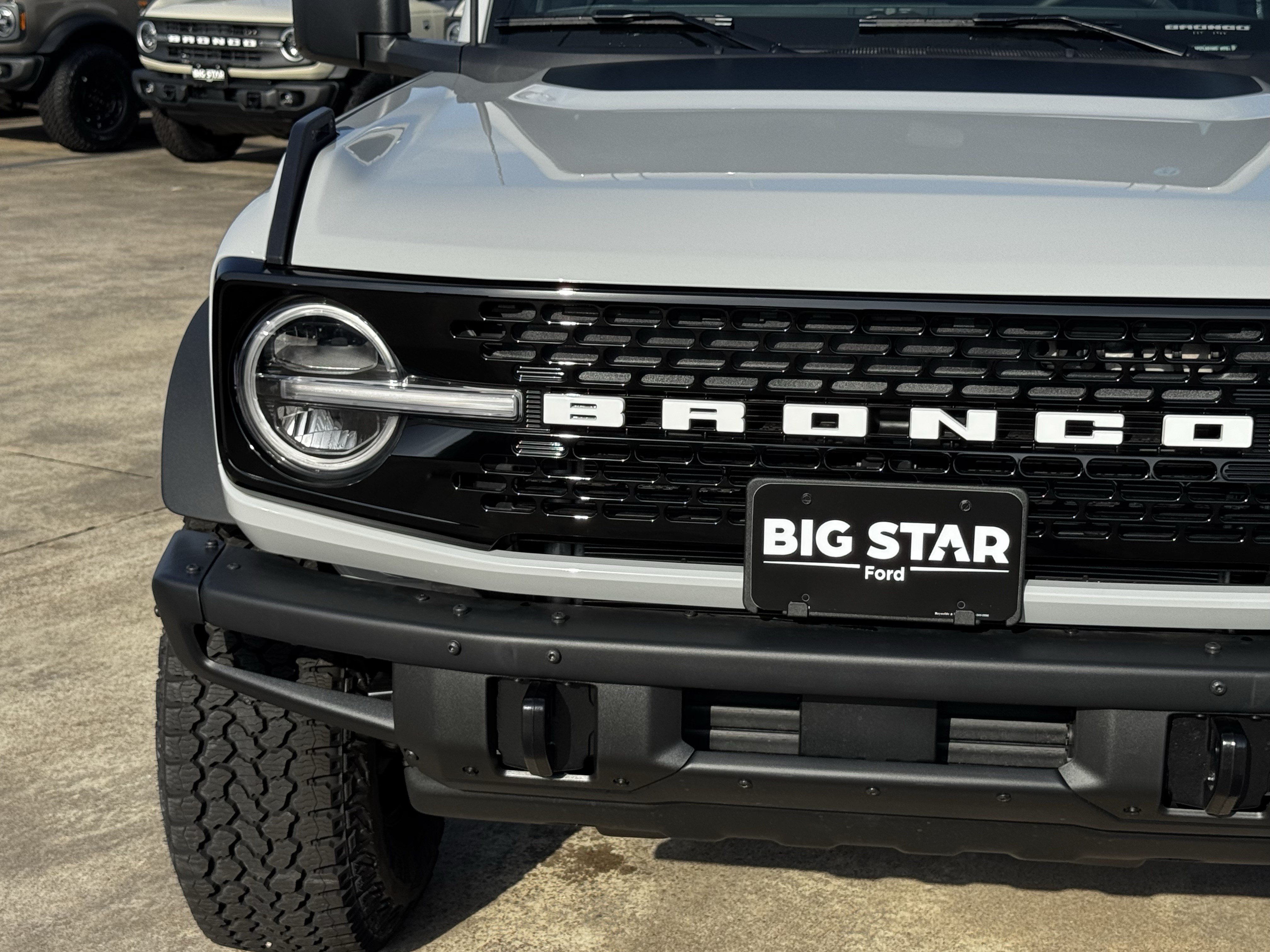New 2026 Ford Bronco Badlands w/ Sasquatch Package AWD/4WD image 6