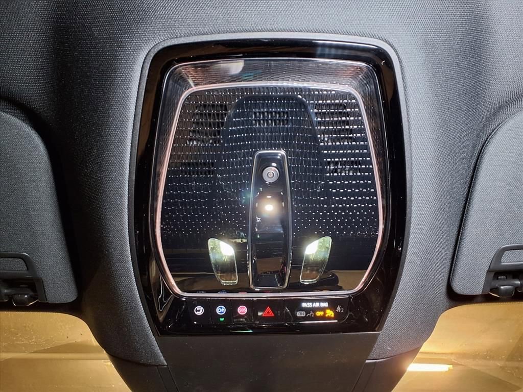 New 2026 Cadillac Escalade IQL Luxury image 19