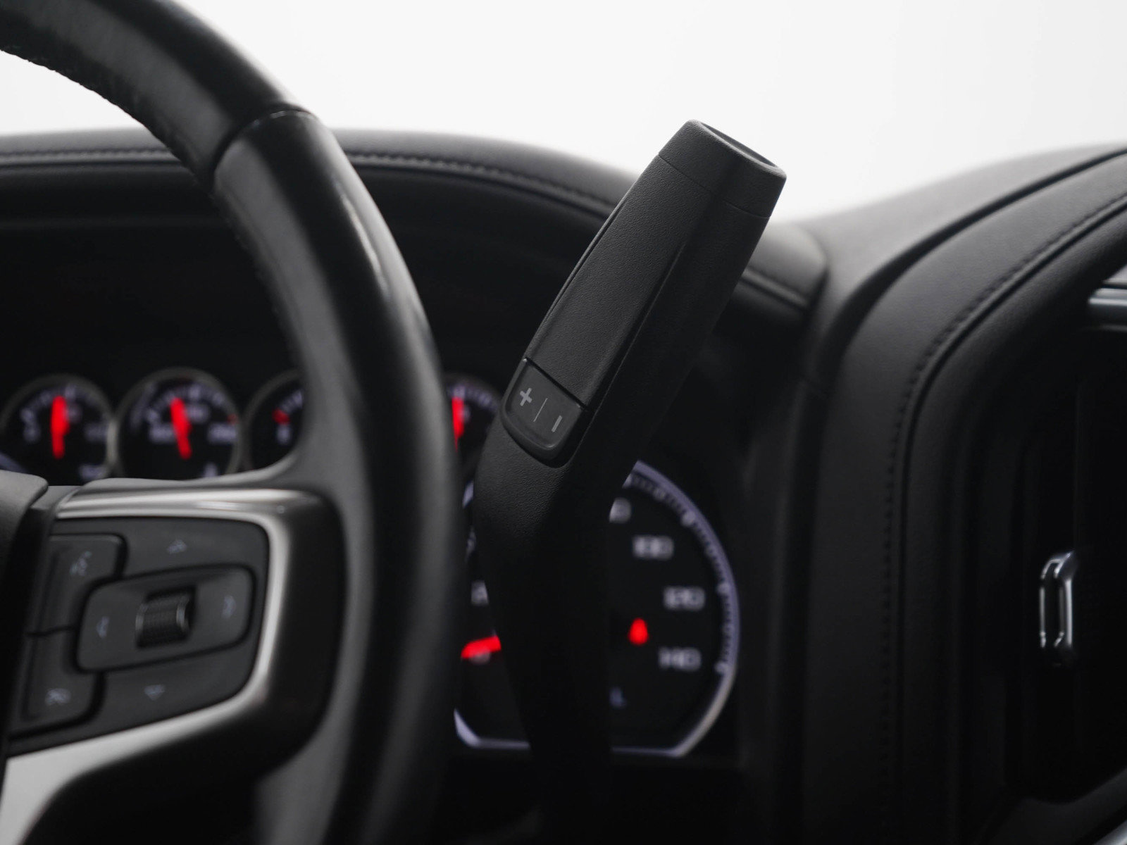 Used 2019 Chevrolet Silverado 1500 LTZ AWD/4WD image 20