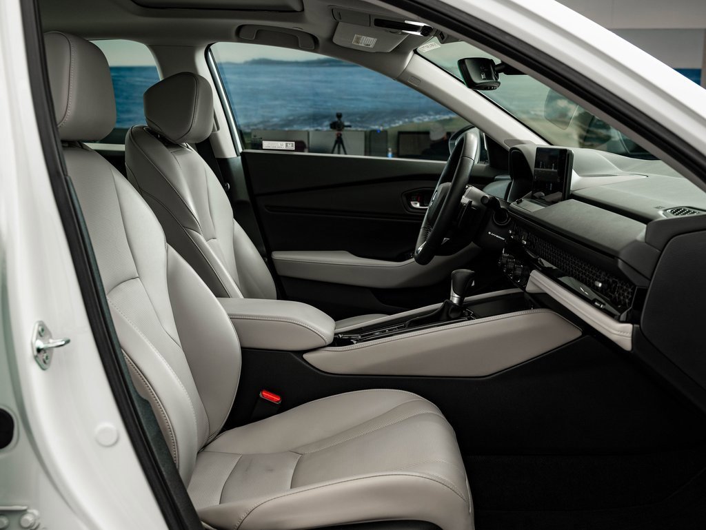 Used 2025 Honda Accord Touring image 24