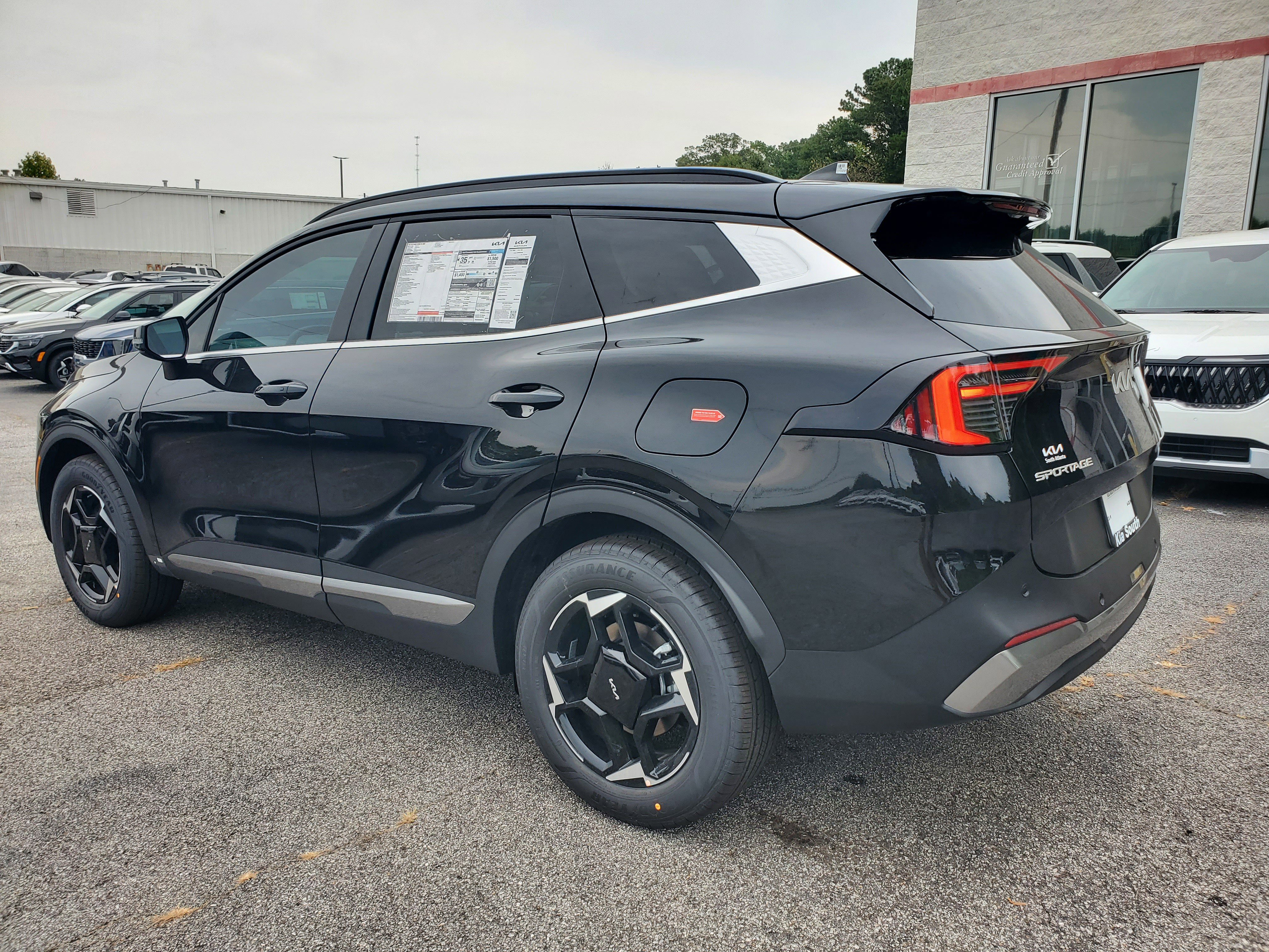New 2026 Kia Sportage EX image 4