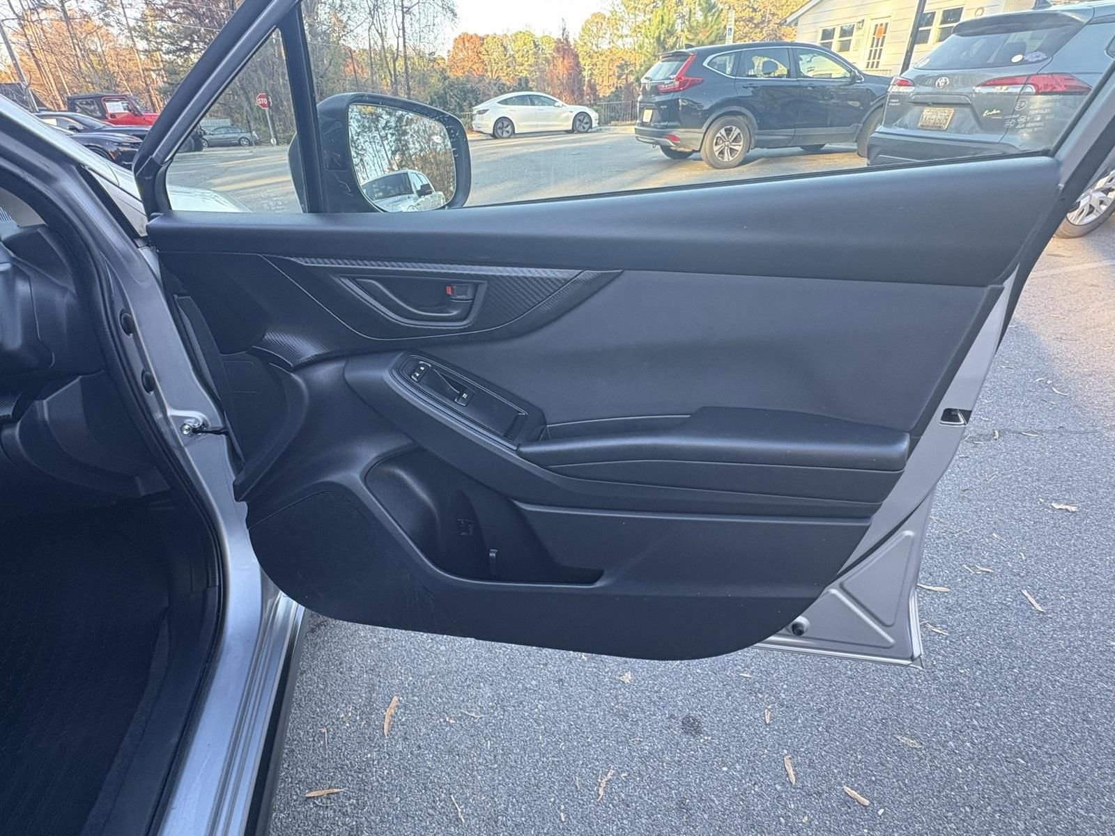 Used 2020 Subaru Crosstrek 2.0i Premium image 23