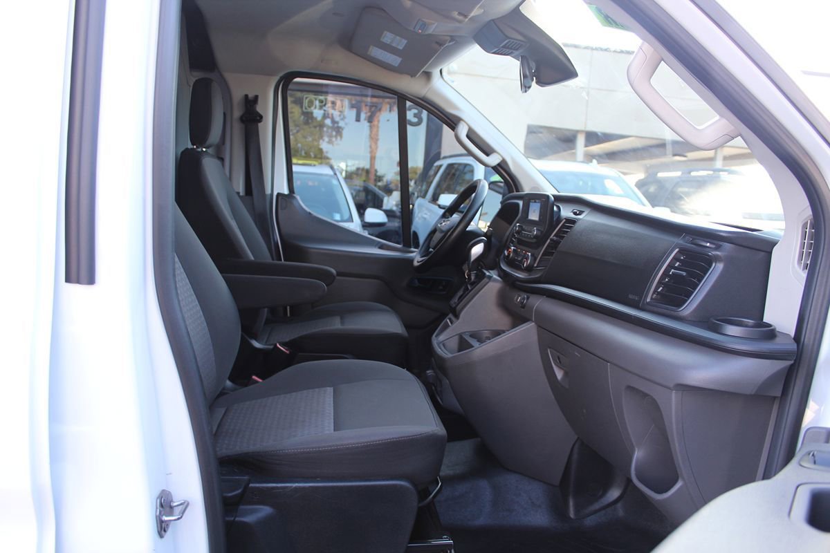 Used 2020 Ford Transit 250 Low Roof RWD image 18