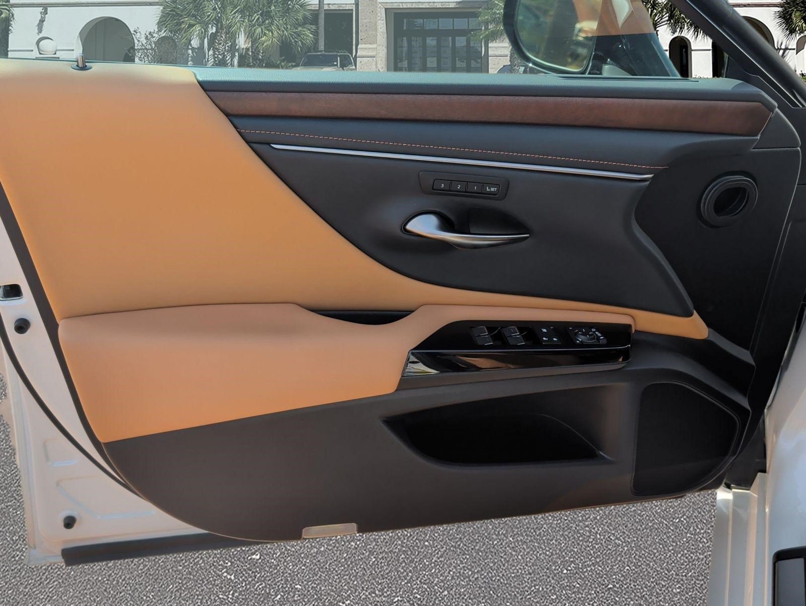 Certified 2025 Lexus ES 350 w/ Premium Package FWD image 8