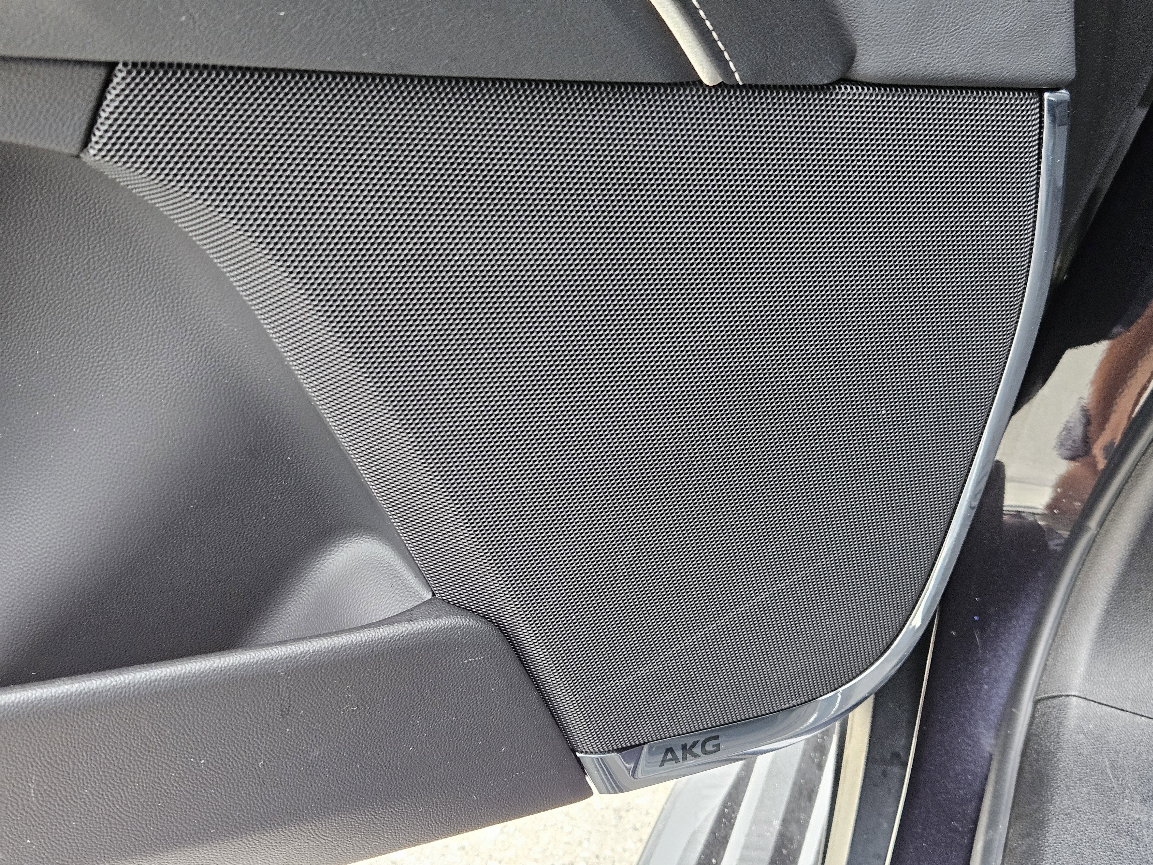 Certified 2023 Cadillac Escalade ESV Premium Luxury image 21