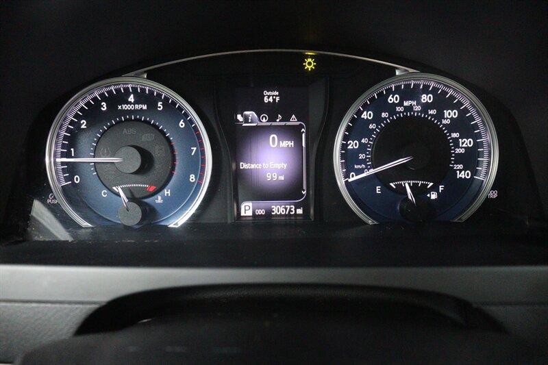 Used 2015 Toyota Camry XLE FWD image 10